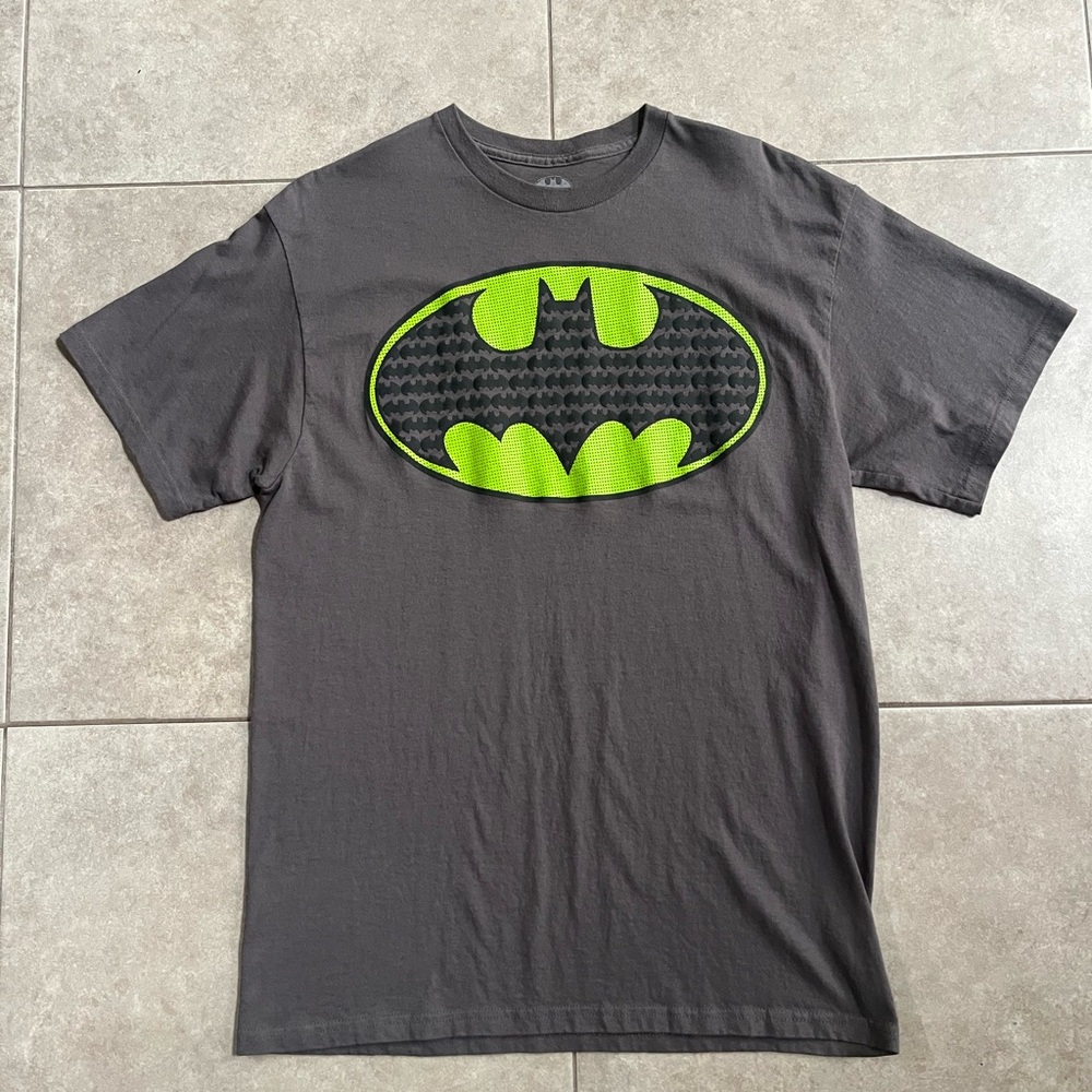 Batman superhero Tee T-shirt Gray Green Men Large 100% Cotton